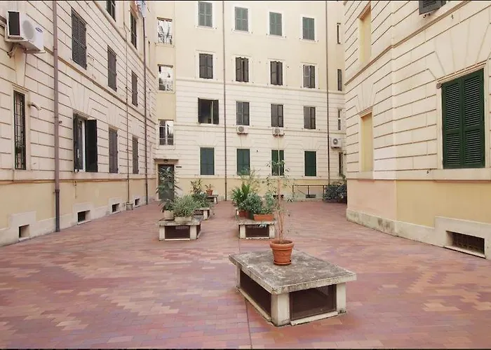 Il Cortile Di Trastevere Гостевой дом Рим